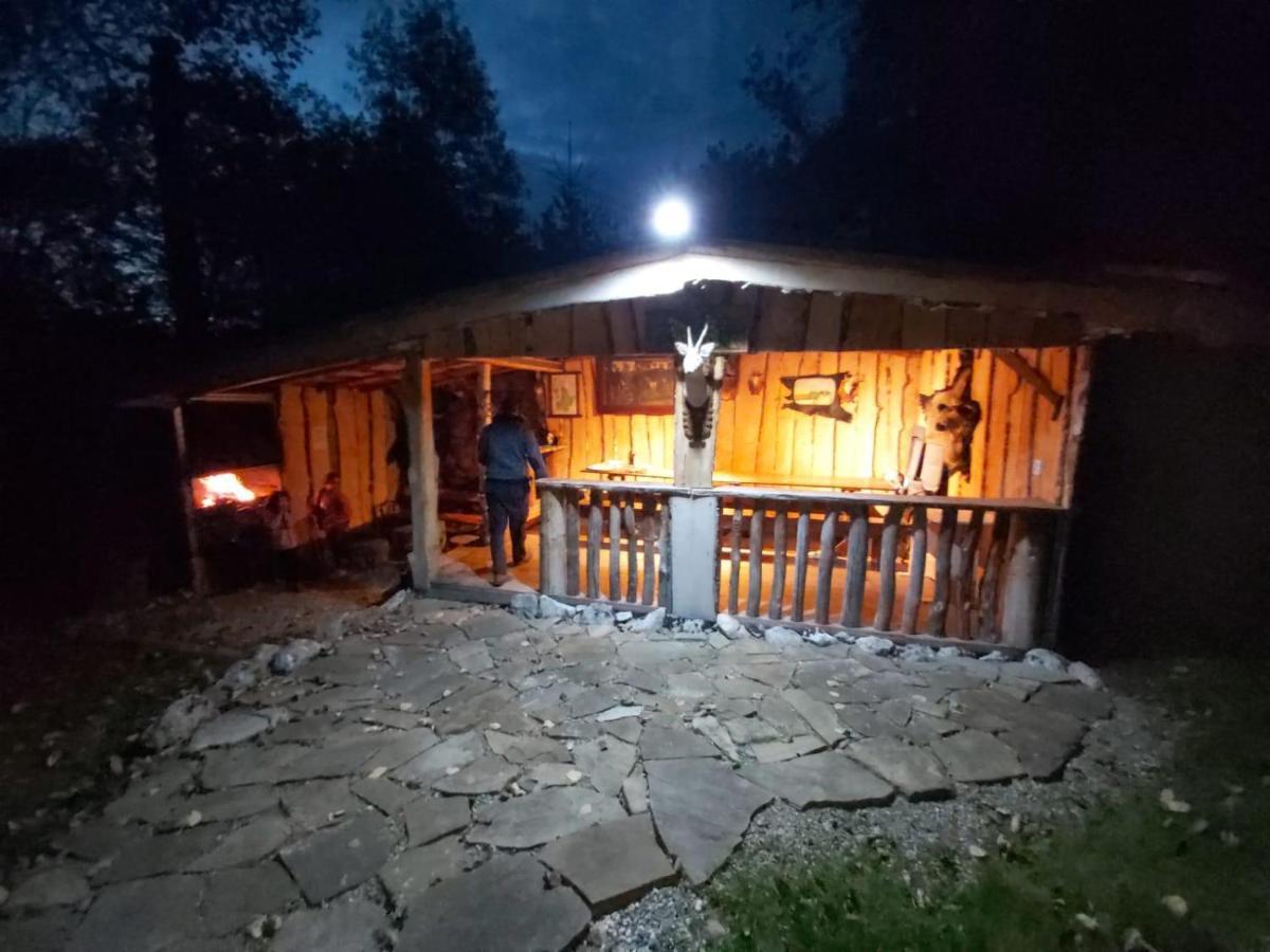 Cabana Vanatorului Rîşnov Exteriör bild