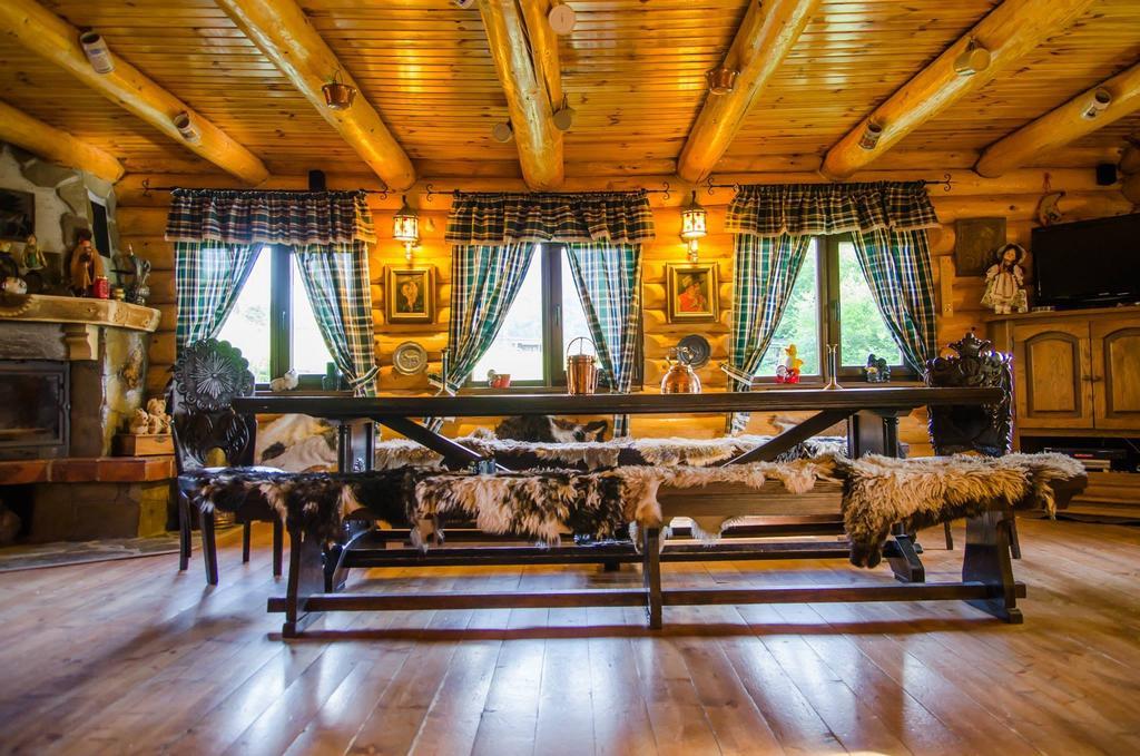 Cabana Vanatorului Rîşnov Exteriör bild